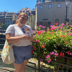 Meet your Posher, Lauren